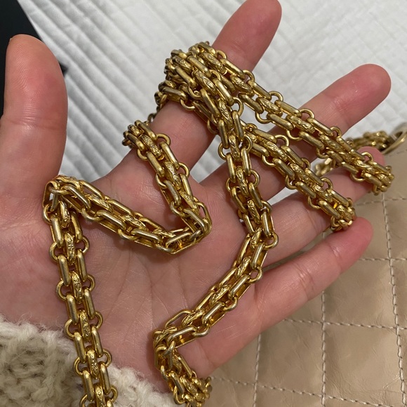 Chanel reissue 2.55 bag 226 double flap GHW - Picture 8 of 13